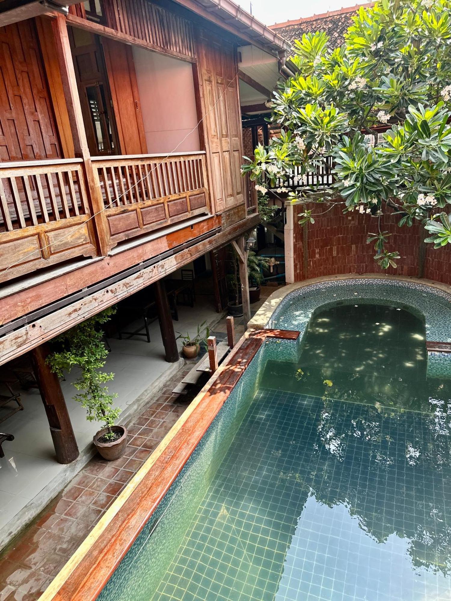 Tony'S Place Ayutthaya Экстерьер фото